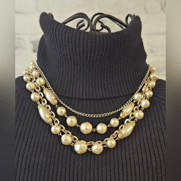 Vintage Gold Multi-Strand Pearl Statement Necklace – Layered Chains - Picture 2 of 4